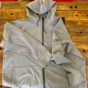 The North Face Men’s Zip Up Hoodie 2XL